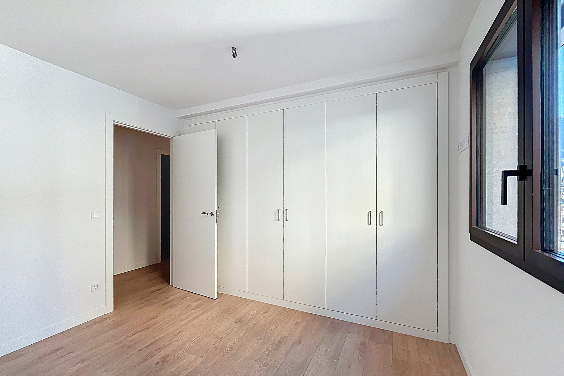 Descobreix aquest espaiós pis de 110 m² situat a