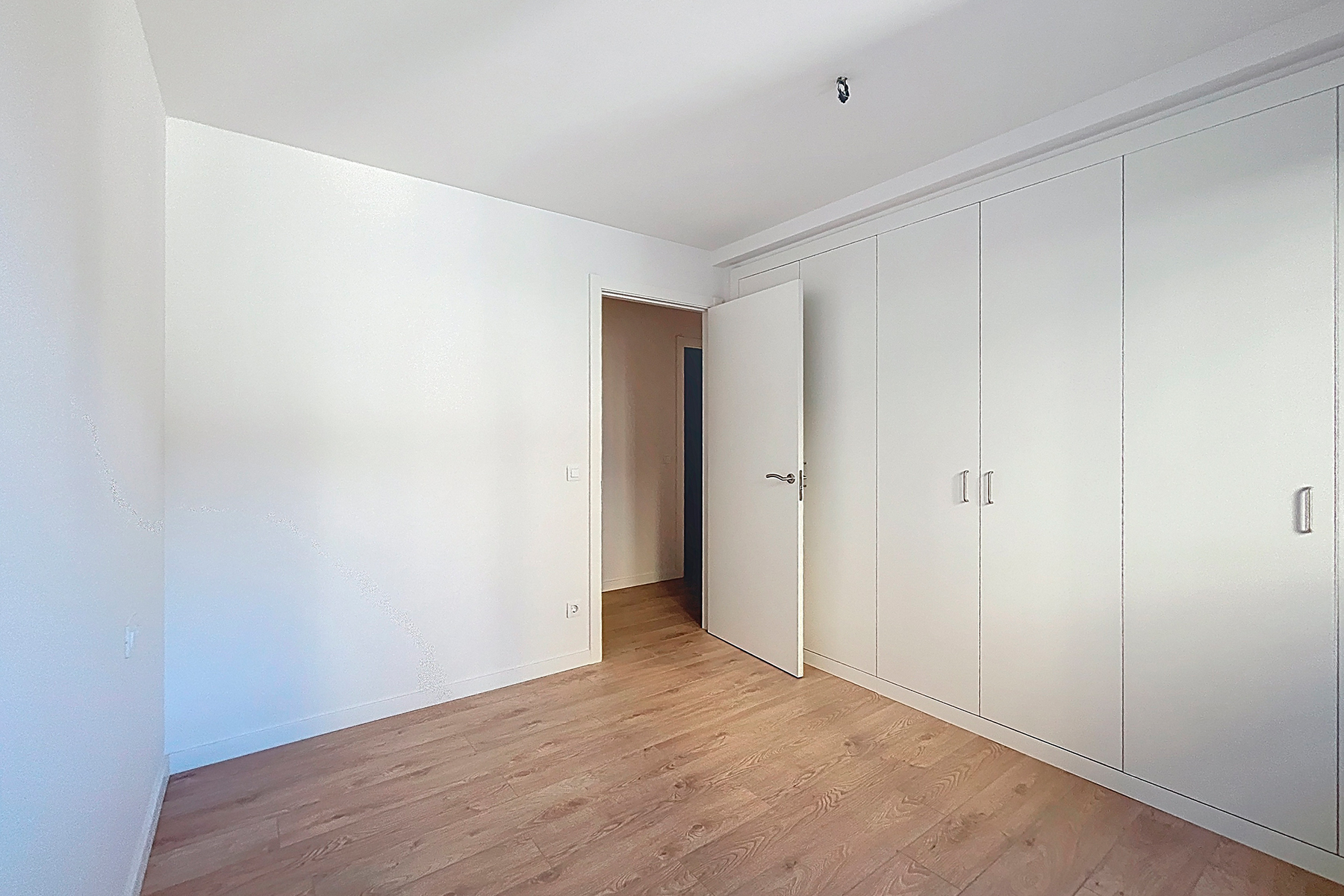 Descobreix aquest espaiós pis de 110 m² situat a