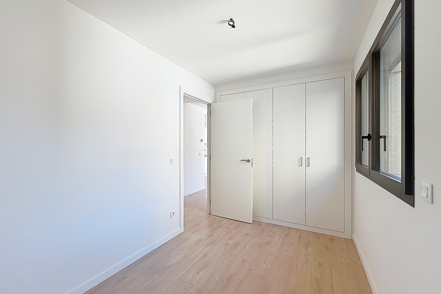 Descobreix aquest espaiós pis de 110 m² situat a