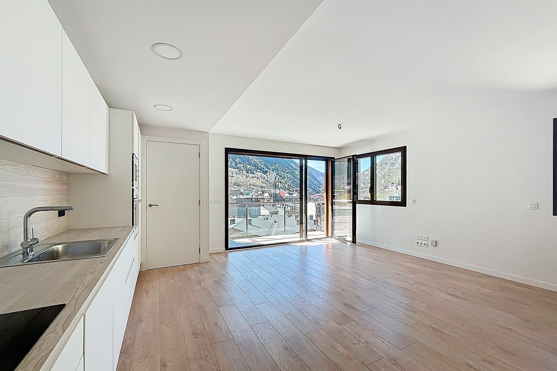 Descobreix aquest espaiós pis de 110 m² situat a