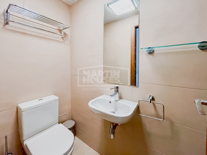 Llum, vistes i tranquil·litat a la muntanya