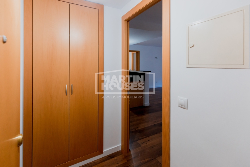 Tranquil·litat, llum i natura a La Cortinada