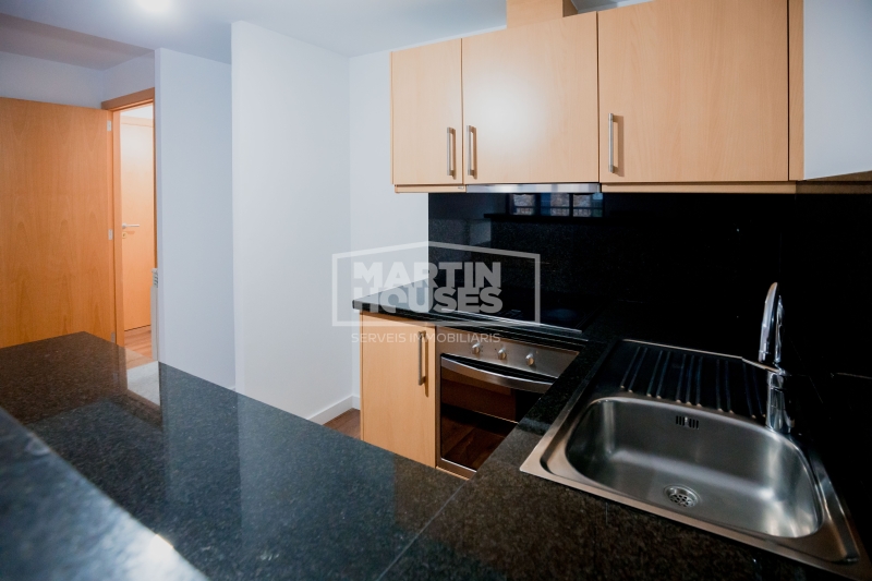 Tranquil·litat, llum i natura a La Cortinada